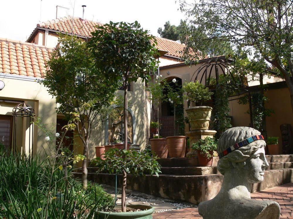 Bohemian Guesthouse - Pretoria-Noord Eksteriør bilde