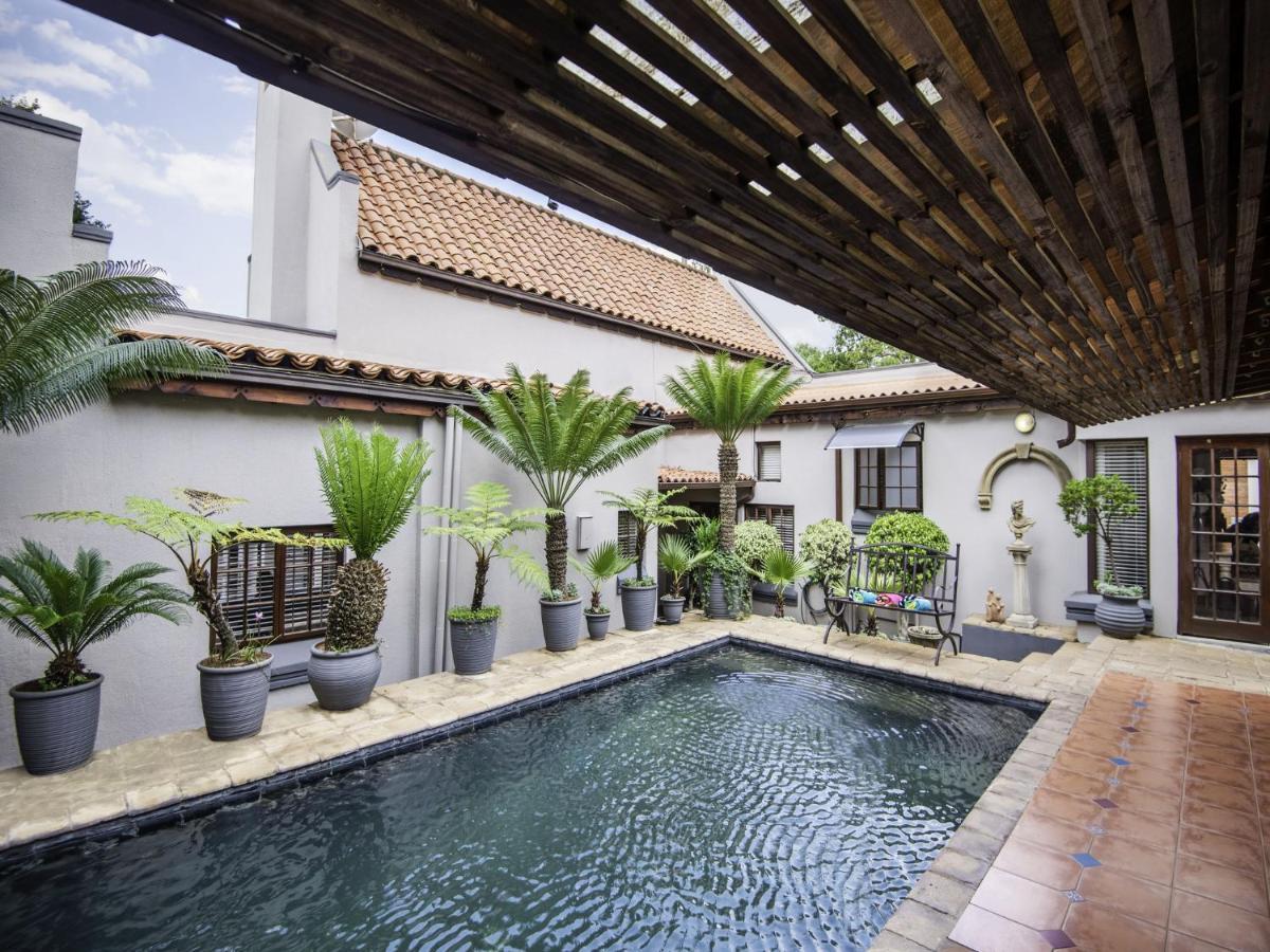 Bohemian Guesthouse - Pretoria-Noord Eksteriør bilde